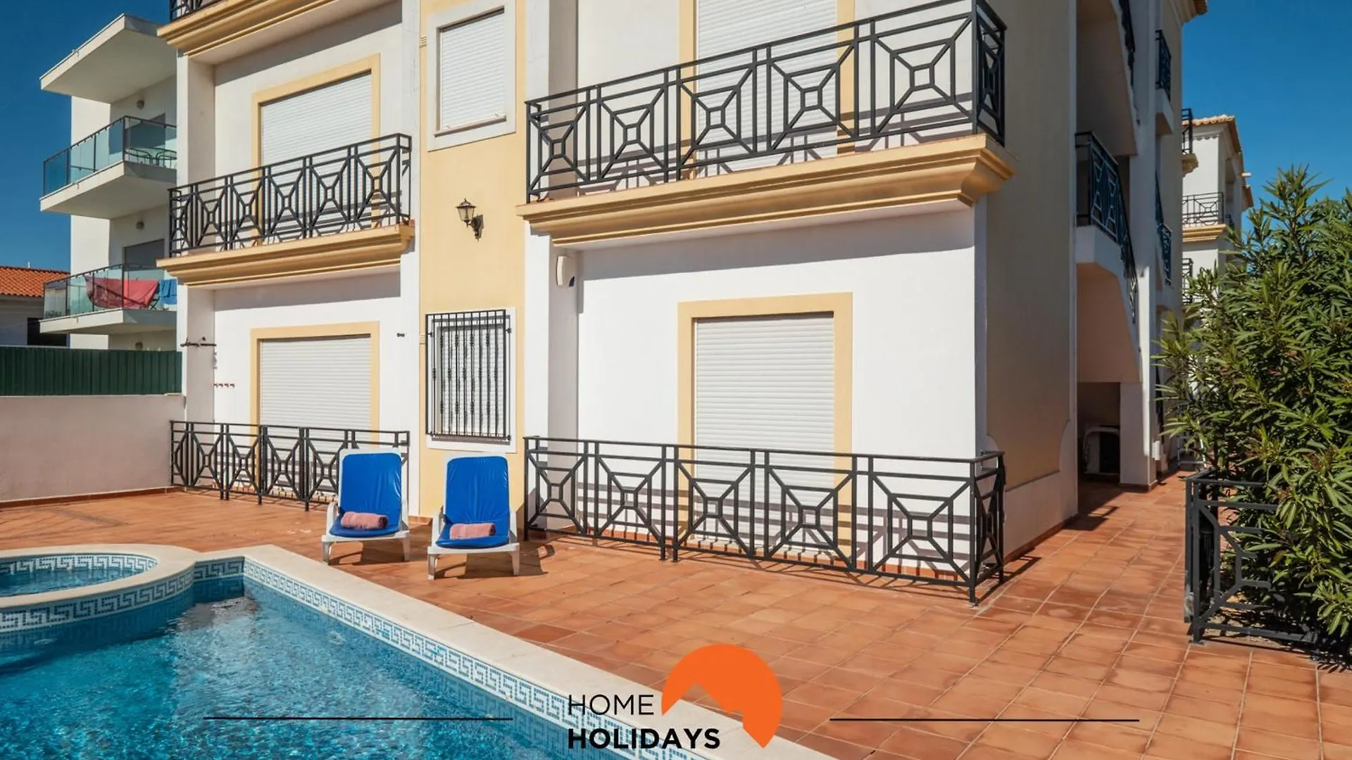 #054 Newtown With Pool, Ac, Private Park, Near Strip Apartment Albufeira